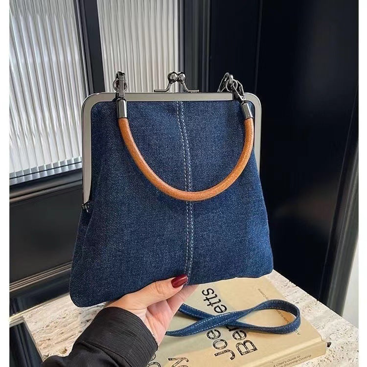 Chic Denim Crossbody Bag – Light, Foldable & Travel-Ready
